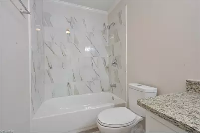 215 Raeford Avenue, Lexington, NC 27292 - Photo 15