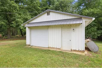 2969 Avalee Street, Walkertown, NC 27051 - Photo 35