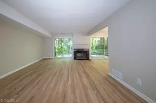 214 Lamplighter Cir, Winston-Salem, NC 27104 - Photo 5
