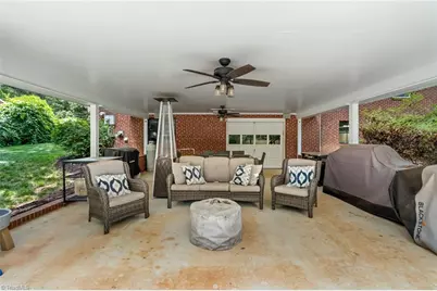 1103 Peace Haven Road, Winston-Salem, NC 27104 - Photo 35