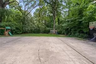 1103 Peace Haven Rd, Winston-Salem, NC 27104 - Photo 39