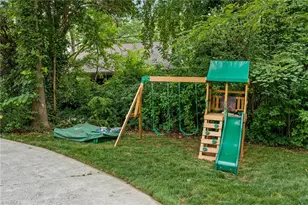 1103 Peace Haven Rd, Winston-Salem, NC 27104 - Photo 41