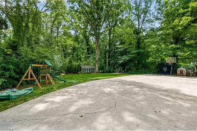 1103 Peace Haven Road, Winston-Salem, NC 27104 - Photo 35