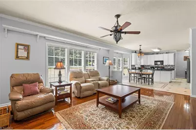 4354 Clovelly Drive, Greensboro, NC 27406 - Photo 15