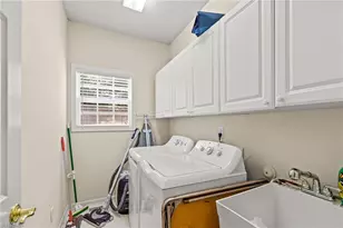4354 Clovelly Dr, Greensboro, NC 27406 - Photo 17