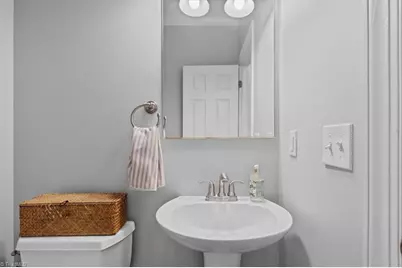 1905 Regents Park Lane, Greensboro, NC 27455 - Photo 23