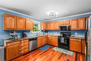 4430 Tipperary Pl, Winston-Salem, NC 27104 - Photo 3