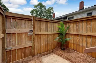 411 Overlook St, Greensboro, NC 27403 - Photo 19