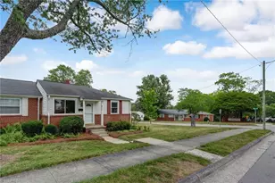 411 Overlook St, Greensboro, NC 27403 - Photo 25