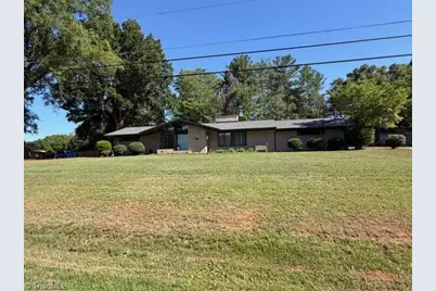 2512 Sunnycrest Drive, Reidsville, NC 27320 - Photo 1
