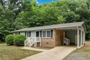 201 Lancaster Rd, Mebane, NC 27302 - Photo 5