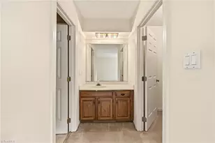 889 Brookleigh Ct, Winston-Salem, NC 27104 - Photo 19