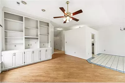 900 Heatherstone Drive, Winston-Salem, NC 27104 - Photo 5