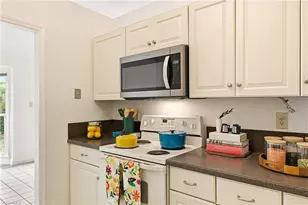 900 Heatherstone Dr, Winston-Salem, NC 27104 - Photo 7
