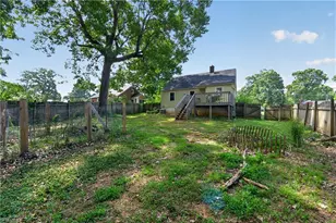5413 Shattalon Dr, Winston-Salem, NC 27106 - Photo 5