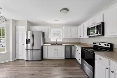 1120 Kinnan Drive, Burlington, NC 27217 - Photo 5