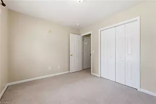 7 Bluestem Ct, Greensboro, NC 27405 - Photo 23