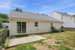 7 Bluestem Ct, Greensboro, NC 27405 - Photo 25