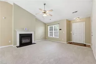 7 Bluestem Ct, Greensboro, NC 27405 - Photo 3