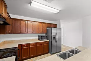 5059 Mt Hope Dr, Winston-Salem, NC 27107 - Photo 5