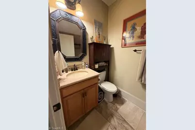 817 N Elm Street #C, Greensboro, NC 27401 - Photo 17