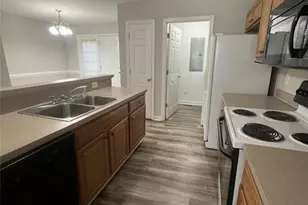 1207 Glendale Dr, Greensboro, NC 27406 - Photo 9