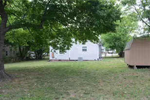 1303 Vine St, Greensboro, NC 27405 - Photo 23