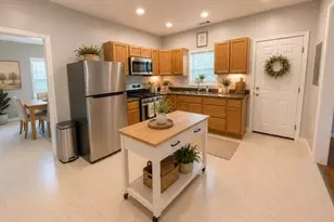 1303 Vine St, Greensboro, NC 27405 - Photo 9