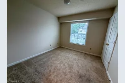 7129 Friendly Avenue #D, Greensboro, NC 27410 - Photo 7