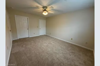 7129 Friendly Avenue #D, Greensboro, NC 27410 - Photo 13