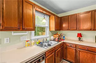 3113 Russell Way Ln, Winston-Salem, NC 27127 - Photo 11
