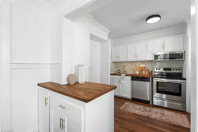 4 Elliott Drive, Thomasville, NC 27360 - Photo 17