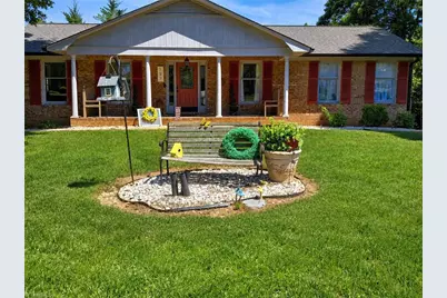 529 Carolina Avenue N, Statesville, NC 28677 - Photo 5