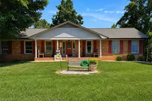 529 Carolina Ave N, Statesville, NC 28677 - Photo 3