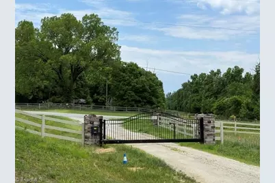 4675 Midway School Road, Thomasville, NC 27360 - Photo 5