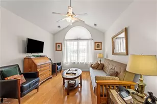 23 Pitlockry Pl, Greensboro, NC 27407 - Photo 9