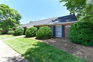 33 Fountain Manor Dr, Greensboro, NC 27405 - Photo 27