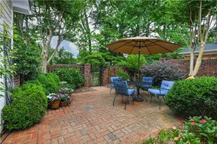 33 Fountain Manor Dr, Greensboro, NC 27405 - Photo 17