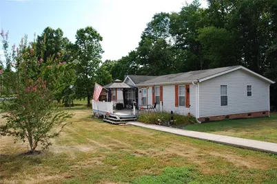 1090 Chestnut Grove Road, King, NC 27021 - Photo 3