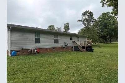 1090 Chestnut Grove Road, King, NC 27021 - Photo 11
