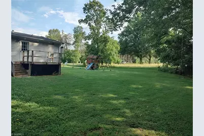 1090 Chestnut Grove Road, King, NC 27021 - Photo 31
