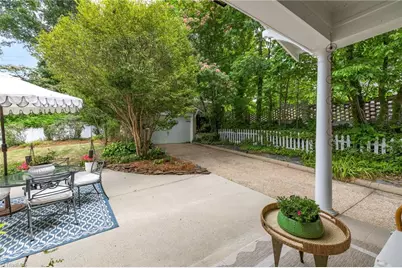 910 Courtland Street, Greensboro, NC 27401 - Photo 23