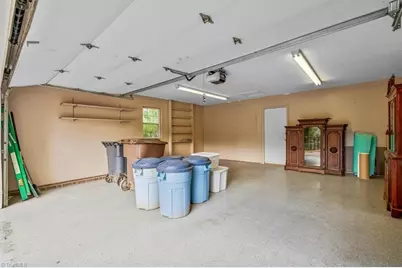 618 W Cornwallis Drive, Greensboro, NC 27408 - Photo 37