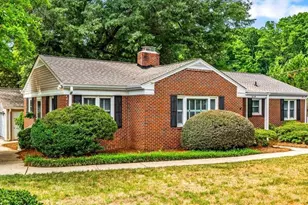 618 W Cornwallis Dr, Greensboro, NC 27408 - Photo 41