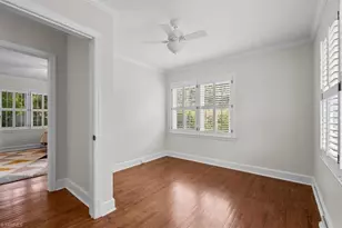 618 W Cornwallis Dr, Greensboro, NC 27408 - Photo 33