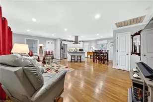 3510 Vernon St, Greensboro, NC 27408 - Photo 23