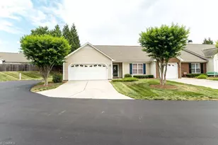 3616 Rising River Ln, Greensboro, NC 27409 - Photo 3