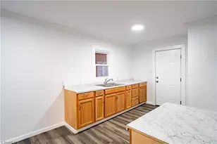 624 W Harrison St, Reidsville, NC 27320 - Photo 17