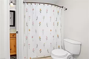 225 Heatherwood Dr, Winston-Salem, NC 27107 - Photo 35