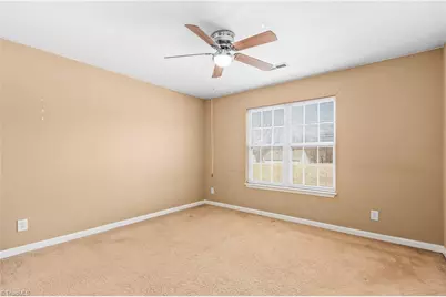 805 Forest Crest Drive, Greensboro, NC 27406 - Photo 13